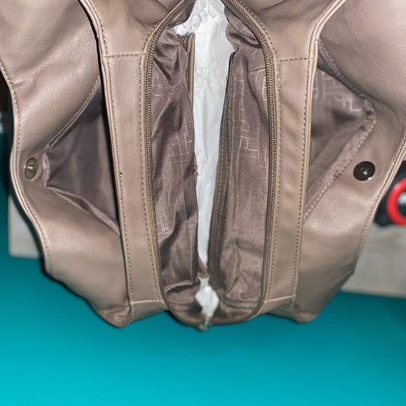 Rosetti new without tags purse - Picture 5 of 16